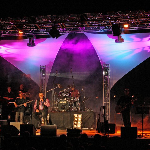 Jean-My chante Johnny